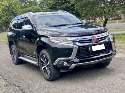 Mitsubishi Pajero Sport Dakar 4x2 AT 2017 Hitam 3