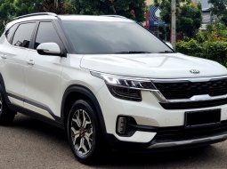 Km13rb Kia Seltos EX Plus 2020 putih matic record sunroof cash kredit proses bisa dibantu