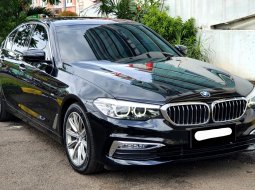 BMW 5 Series 520i 2018 hitam 16rban mls pajak panjang hitam cash kredit proses bisa dibantu