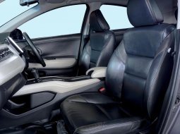 Honda HRV 1.8 Prestige AT 2017 Abu-Abu 12