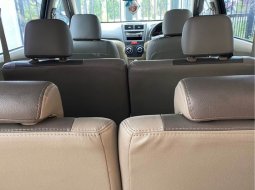 TOYOTA Avanza 2012 type G manual 3