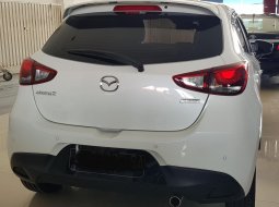 Mazda 2 GT A/T ( Matic ) 2014 Putih Km 48rban Mulus Siap Pakai 2