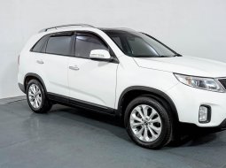 Kia Sorento 2.2 AT 2014 Putih