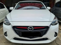 Mazda 2 GT SkyActive  A/T ( Matic ) 2014 Putih Km Low 48rban Siap Pakai pajak panjang 2024