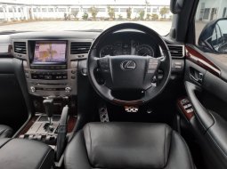 Lexus LX570 Sport Matic Tahun 2014 Pajak Panjang 9