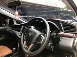 Toyota Kijang Innova G A/T Diesel 2020 Putih 8