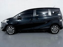 Toyota Sienta V AT 2017 Hitam 3