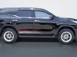 Toyota Fortuner 2.7 SRZ TRD AT 2020 Hitam 7