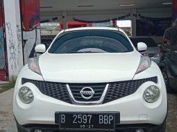 Nissan Juke RX Matic Tahun 2012 Warna Putih metalik 