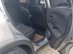 Honda HR-V 1.5L E CVT 16