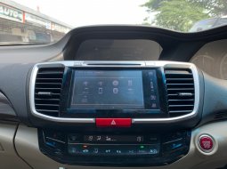 Honda Accord 2.4 VTi-L 2016 19
