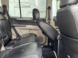 Mitsubishi Pajero Dakar Tahun 2012 Warna Putih metalik  6