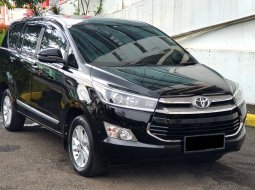 Toyota Kijang Innova V facelift Diesel AT 2019 Hitam 3