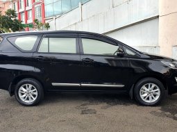 Toyota Kijang Innova V facelift Diesel AT 2019 Hitam 4