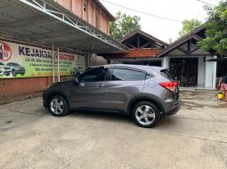 Honda HRV E CVT 1.5 cc Automatic Th'2017 11