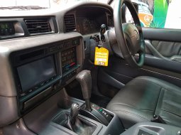 Toyota Land Cruiser V8 D-4D 4.5 Automatic 1997 11