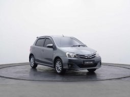 Toyota Etios Valco G 2015 manual