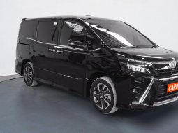 Toyota Voxy 2.0 AT 2018 Hitam