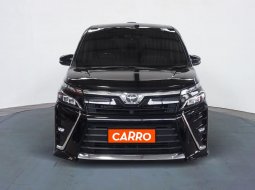 Toyota Voxy 2.0 AT 2018 Hitam 2