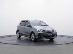 Toyota Etios Valco G 2015 1