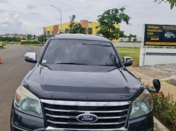 Ford Everest XLT 2009 1