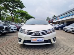 Toyota Corolla Altis 1.8 Manual 2014 3