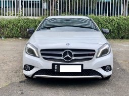Mercedes-Benz A-Class A 200 AT 2013 Putih