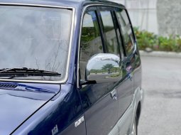 Toyota Kijang Krista 2.0 EFI Manual 2002-Facelift