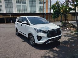 Toyota Kijang Innova V A/T Diesel 2020 Putih facelift