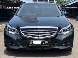 MERCEDES-BENZ E200 AT HITAM 2016 HARGA DISKON TERBAIK HANYA DISINI!! 1