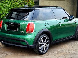 Mini Cooper 1.5 Turbo Hatch LCI 3 Door AT 2022 Green 7