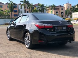 Toyota Corolla Altis cng 1.6 2018 Hitam 4