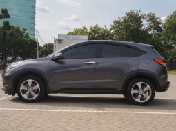 Honda HR-V E CVT 2018, ABU ABU, KM 58rb, PLAT A TAngerang. TGN 1 4