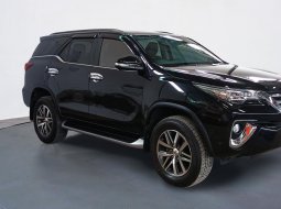 Toyota Fortuner 2.4 VRZ AT 2017 Hitam