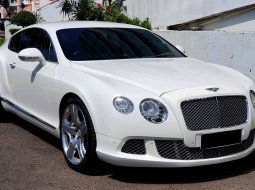 Bentley Continetal GT AT 2012 Putih 2