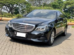 Mercedes-Benz E-Class E 200 At 2016 Hitam