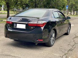 Toyota Corolla Altis 1.6 CNG AT 2018 Hitam 4