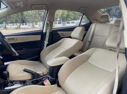 Toyota Corolla Altis 1.6 CNG AT 2018 Hitam 10