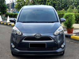 Dp Murah Toyota Sienta G 1.5L AT 2016 Gray 2