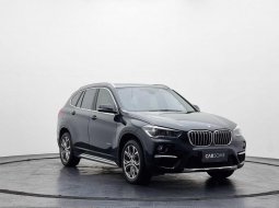 BMW X1 sDrive18i 2017 SUV Mobil murah berkualitas siap untuk dibawa mudik hanya dp 10 persen.