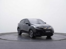 Honda HR-V 1.5L E CVT 2018 Hitam dp hanya 25 jutaan mobil berkualitas 