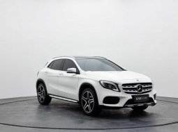 Mercedes-Benz GLA 200 AMG Line 2018 Hatchback mobil bekas berkualitas dan bergaransi 1 tahun