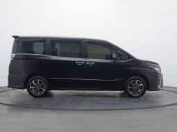 Toyota Voxy 2.0 A/T 2019 Minivan GARANSI 1 TAHUN UNTUK MESIN TRANSMISI DAN AC 2