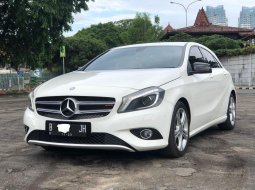 Mercedes-Benz A-Class A 200 2013 Putih
