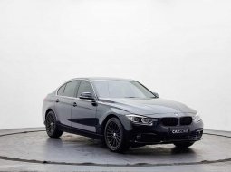 BMW 3 Series 320i 2018 Hitam SPESIAL HARGA PROMO DP 45 JUTAAN ANGSURAN RINGAN DAN BERGARANSI 1 TAHUN