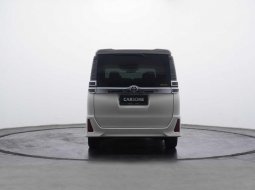 2017 Toyota VOXY 2.0 | DP 10% | CICILAN 9,1 JT-AN | TENOR 5 THN 16