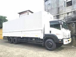 MURAH+banBARU Isuzu Giga tronton 6x2 FVM 34 T HP Wingbox 2018 wing box