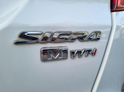 Daihatsu New Sigra 1.0 M MT Manual 2021 Putih 10