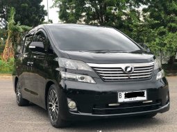 Toyota Vellfire ZG Premium Sound at  2010 Hitam 3