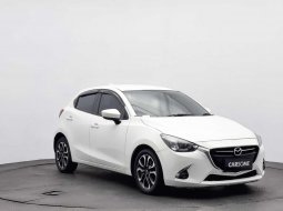 Mazda 2 R AT 2017 Putih 2